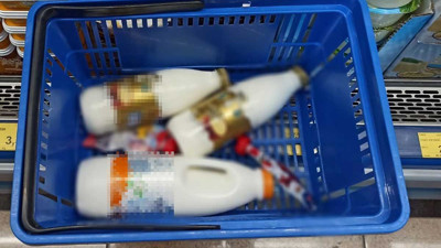 Onlarca gıda ürününe el konuldu. Ürünler incelenince ortaya çıktı