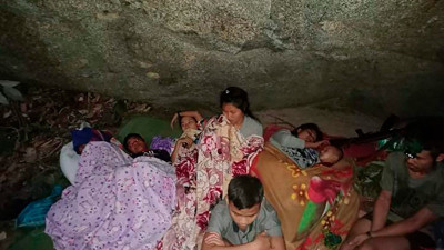 Myanmar'dan kaçan binlerce kişi Tayland'a sığındı