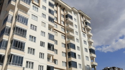 8 kişi pozitif çıkınca apartman karantinaya alındı