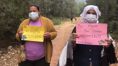 Kömür madeni için ağaç kesmeye gelen ekiplere kadınlar dur dedi