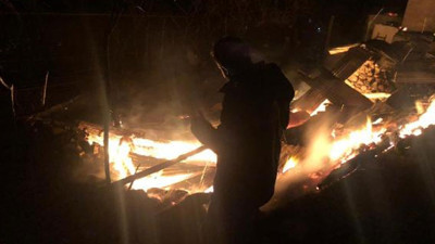 Artvin'de korkutan yangın. 7 ev alevlere teslim oldu