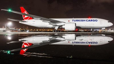 THY’nin 50 personeli Hong Kong’da mahsur kaldı Flaş…