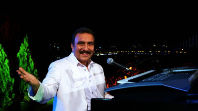 Ünlü sanatçı Ümit Besen'den hayranlarını üzecek karar