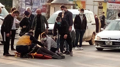 Otomobilin önüne atladı ölmeyince başka bir otomobilin önüne atladı