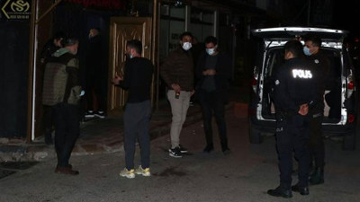 İzmir'de eğlence düzenlenen mekana baskın