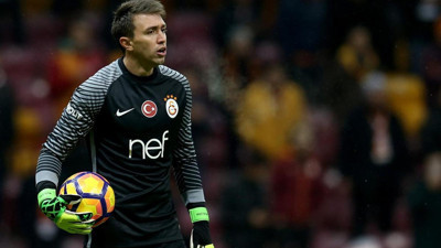 Galatasaraylı yıldız Muslera eski günlerini aratıyor