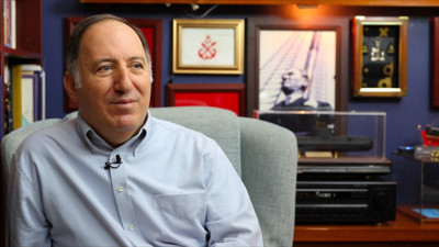 İktidarın kanalı A Haber'in en gözde konuk amiraliydi. Mavi Vatan'ın isim babası, Başkanlık Sisteminin savunucusuydu. O şimdi gözaltında