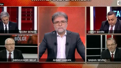 Eski çamaşırlar ortaya dökülünce Ahmet Hakan reklama gitti. Canlı yayında FETÖ kavgası