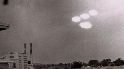 CIA eski yöneticisi açıkladı: Savaş uçağına yaptıkları beni uzaylıların varlığına inandırdı