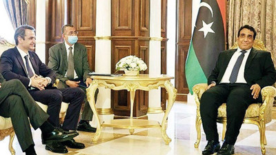 Yunanistan Başbakanı Büyükelçiyken kovduğu Libya Başkanının ayağına gitti. Noldu Miçotakis Doğu Akdeniz’de işin mi düştü
