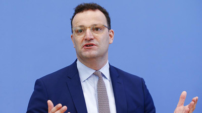 Almanya Sağlık Bakanı Spahn uyardı. Yoğun bakımdaki hastası sayısı çok hızlı artıyor