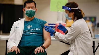 Dünyada 710 milyon dozdan fazla korona aşısı yapıldı