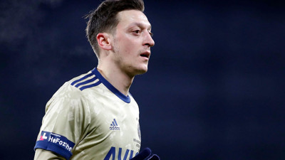 Mesut Özil kendi tasarladığı kramponla sahaya çıkacak