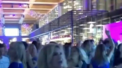 5 Yıldızlı otelde gala gecesi. Korona tedbirleri hiçe sayıldı