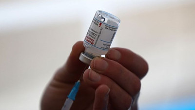 Korona virüs aşısında merak edilen soru yanıt buldu. Aylardır tartışılıyordu