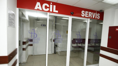 Hastalar acile yığıldı yoğun bakımlar doldu. Doktor Başer Beyoğlu Bakan Koca'ya sorarak ekledi