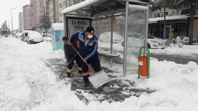 Nevşehir’de kar kalınlığı 42 cm olarak ölçüldü