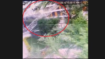 Şiddetli rüzgar vinç devirdi