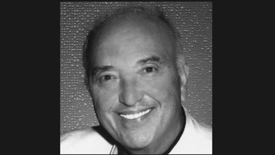 Duayen sanatçı Erol Uras hayatını kaybetti