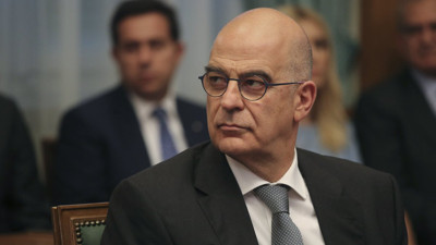 Yunan bakandan Türkiye'ye "zeytin dalı" açıklaması