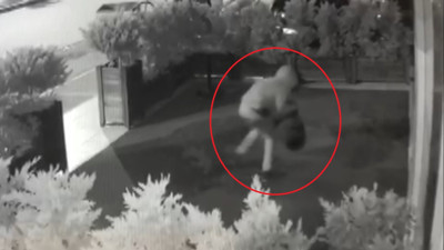 Dükkanın önündeki halıyı çaldılar