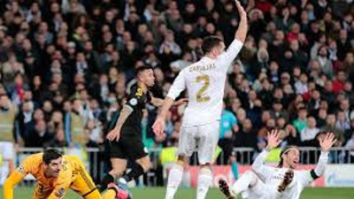 Şampiyonlar Ligi'nde iki takım tur atladı