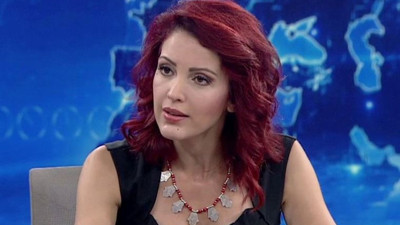 Nagehan Alçı ipin ucunu iyice kaçırdı, Pamuk'u eleştirenleri vatan haini ilan etti. Biri, “Soykırım” iftiracısı diğeri, FETÖ hükümlüsü ikisini de yere göğe koyamadı