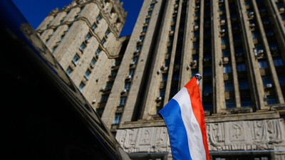 Rusya'dan diplomatlara sınır dışı kararı