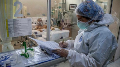 Yemekhane ve fizik tedavi servisleri yoğun bakıma dönüştürülüyor. Hastanelerde kırmızı alarm