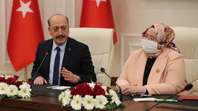 Emeklilikte Yaşa Takılanları heyecanlandıran gelişme. Yeni bakan EYT uzmanı çıktı