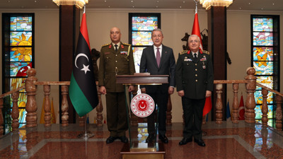 Bakan Hulusi Akar, Libya Genelkurmay Başkanı ile görüştü