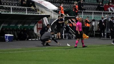 Günün en güzel karesi Denizli- Sivas maçından geldi. İşte sporun güzel yanı