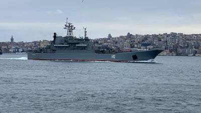 Rus Savaş Gemisi İstanbul Boğazı'ndan geçti (25 Nisan 2021)