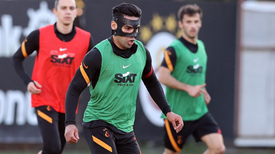 Falcao özel maskeyle çalıştı