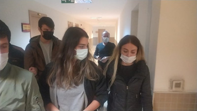 Türk pasaportunu aşağıladıkları gerekçesiyle gözaltına alınan şüphelilere adli kontrol