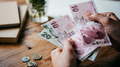 Erdoğan'a en yakın isimden şok çıkış. Yüz binler maaş alamayacak