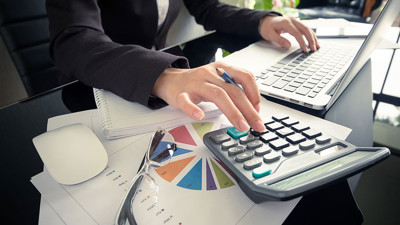 Türk lirasıyla aylık 917 bin lira kazanıyorlar. Bu şirkette çalışanların para derdi yok. Daha yüksek maaş alanlar da var