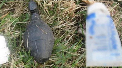 Genç kadın ormanda yürürken bulduğu maddeyi polise götürdü. Polisler kendi aralarında fısıldayarak gerçeği kadına anlattı