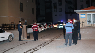 Kız arkadaşını silahla yaraladı sonra hastaneye götürdü