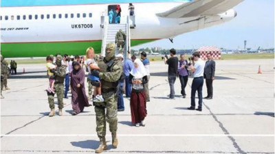 Özbekistan Suriye'den 93 vatandaşını aldı