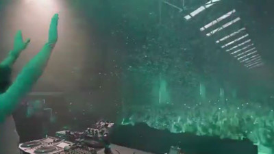 İspanya ve Yeni Zelanda’nın ardından İngiltere’den normalleşmede dev konser