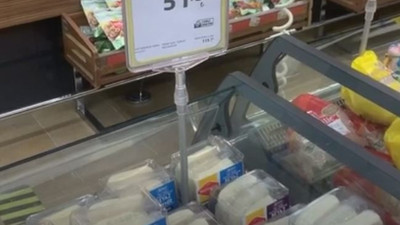 Geçin geçinebilirsen. Zeytinyağı biber bebek sütü ve peynirin fiyatı uçtu. Vatandaş ay sonunu nasıl getirecek