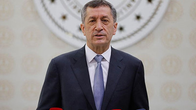 Ziya Selçuk gençlik fotoğrafı diye Marlon Brando fotoğrafı paylaştı