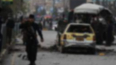 Kabil'de doktorları taşıyan araca bombalı saldırı