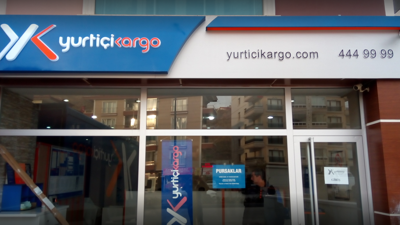 Yurtiçi Kargo'da yüz kişi işten atıldı. Gerekçesi sendikalı olmaları