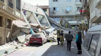 Zeytinburnu'ndaki bina böyle yerle bir oldu