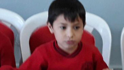 8 yaşındaki çocuk futbol oynarken öldü