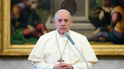 Papa’dan ABD Başkanı Biden’a destek