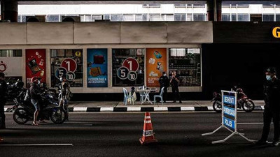 Malezya'da il ve ilçeler arası seyahat yasağı getirildi