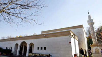 ABD'de caminin güvenlik görevlisine çirkin saldırı